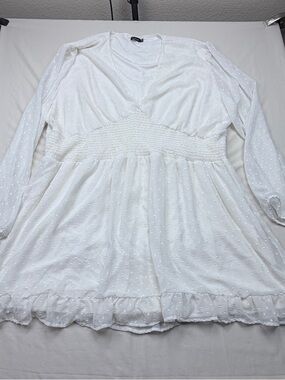 Boohoo Plus White Swiss Dot V-Neck Smocked Waist Dress